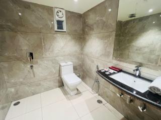 Hotel M R Homes - Bhopal - 4