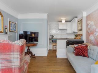 Pass the Keys Bright Town-Centre Flat with Outdoor Area - Ulverston - 7