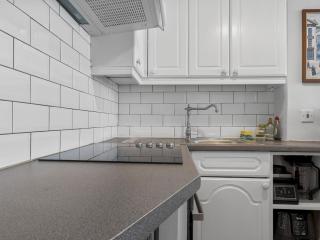 Pass the Keys Bright Town-Centre Flat with Outdoor Area - Ulverston - 4