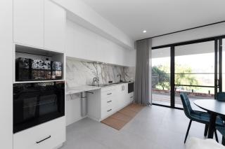 Mangini Apartments - Unit 3 - Perth - 6