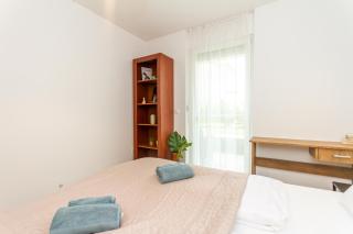 2BR Lakeside Haven w AC by NW - Siófok - 2