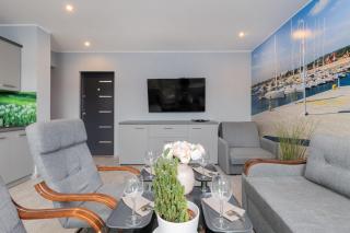 Klimatyczny Nadmorski Apartament z Parkingiem by Noclegi Renters - Danzig - 3