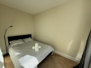 Charming Jordaan Apartment, Canal Views - 5