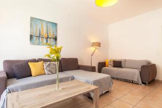 B63 - Corner Street Historic Center Apartment in Lagos - 7