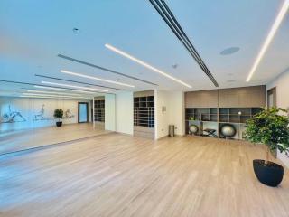 Luxury 2BR Downtown Burj View, Heart of Downtown - 9