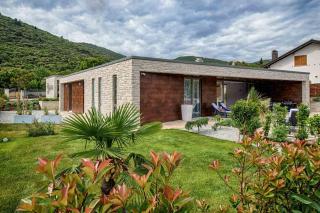 Frontline Korcula Villa A Stones Throw To The Beach Villa Korcula Bay View Beautiful 3 Bedroom Villa - Korčula - 6