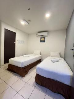 Hotel Seroja - Labuan - 4