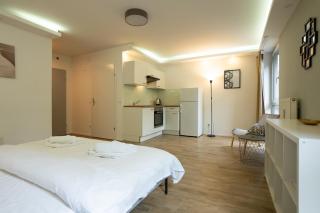Modern Studio with Queen-Size Bed, Self Check-in - Wenen - 8