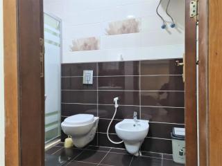 Family apartment in Abdoun Al Janobi - Amman - 3