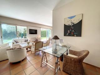 3-bedroom apartment on La Croisette with garden - 2