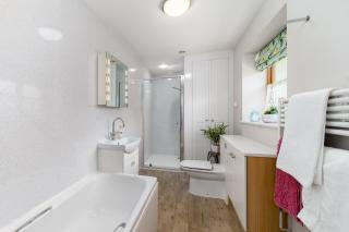Upper Tallet at Accott Manor - - 3