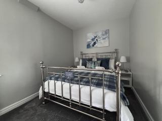 Central, dog friendly, private courtyard - Edwinstowe - 3