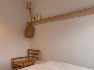 Spacious 4BR Victorian Property w/ Outdoor Terrace - Belfast - 1