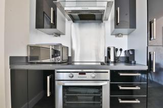 40 Meridian Tower - Swansea - 4