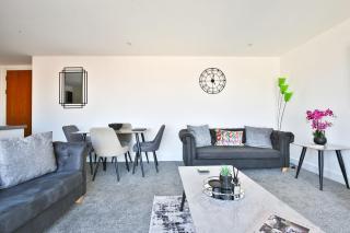 40 Meridian Tower - Swansea - 7
