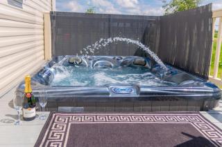 Kazs hot tub retreat - Tattershall - 7
