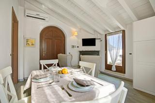 Cascina Crocelle with Lake View and Shared Pool - Padenghe sul Garda - 6
