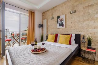 Lumina I 2-rooms Apartment with Balcony I Parking I Platinum Tower - 2