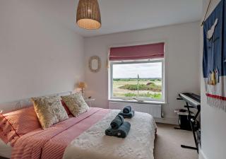 The Ferry Cottage - Walton - 6