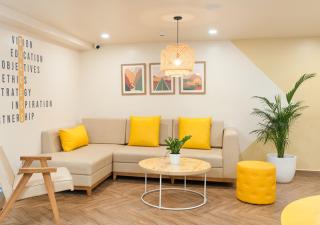 Bloom Hotel - DLF Road Gachibowli - Kondapur - 9