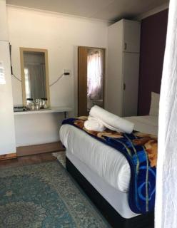 REDPillars Private double ensuite rooms - Fairview - 4