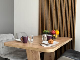 Modern 1BR Apartment with free Parking and free Gym Pass - Plovdiv - 2