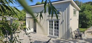 Modern studio house in Rosso - Varekil - 0