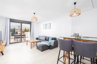 Beautiful 1 bed duplex penthouse with views RDR327 - 2