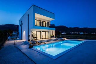 Villa Seascape with private pool - 8