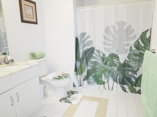 Emerald2 Room at Brighton Beach 2Min Walk to Ocean & Subway Chic Stay - 4