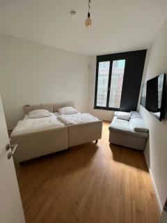 Berlin -Central-Mitte Light Filled 2BD - Niederdorla - 3