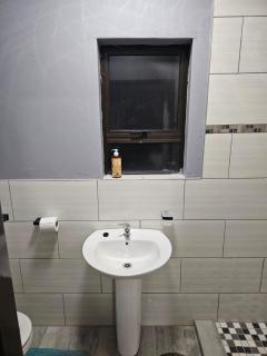 Beautiful apartment - Witbank - 7