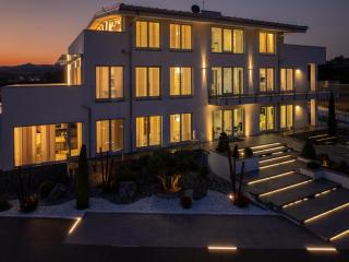 Vanity Tail Luxury Apartments - Pocapaglia - 0