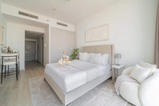 Frank Porter - Bloom Tower C - 7