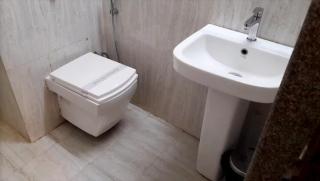 Hotel E Rock Premium Palace Near Railway Station - Bhubaneshwar - 1