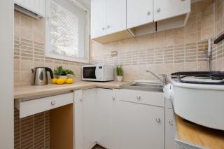 Cozy Studio Anielewicza Warsaw Wola by Noclegi Renters - Varsovia - 7