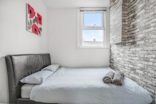 Best location for all of London - 5