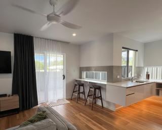 The Lite House for luxe living - Cairns - 8