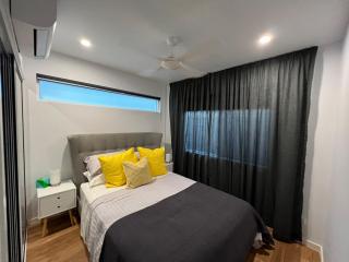 The Lite House for luxe living - Cairns - 1