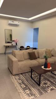 شقة أنيقة بصالة وغرفة نوم مع جلسة خارجية - Abha - 5