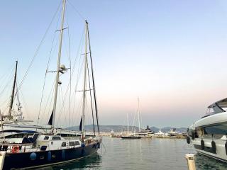 Marina Zeas Spacious Two Bedroom Apartment - Pireo - 2