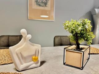 Marina Zeas Spacious Two Bedroom Apartment - Pireo - 1