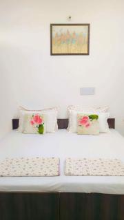 kridha homestay with kitchen Near Prem Mandir - 4