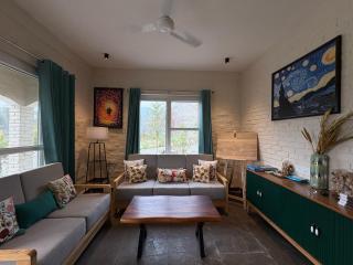 Cliff House, 3BR LUX Farmhouse 2km to Rajpur Road - 1