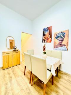 Cozy Private Rooms in 9-Bedroom Apartment Near Augarten - 7