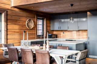 Mountain Lodge with Jacuzzi! - Idre - 1