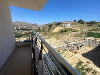 Spacious and modern apartment with a view - - 5