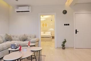 شقة بتصميم عصري انيق وتسجيل ذاتي - Riad - 2