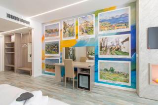 Max Motel - Art Gallery Room - 4