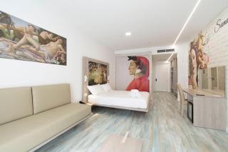 Max Motel - Art Gallery Room - 3